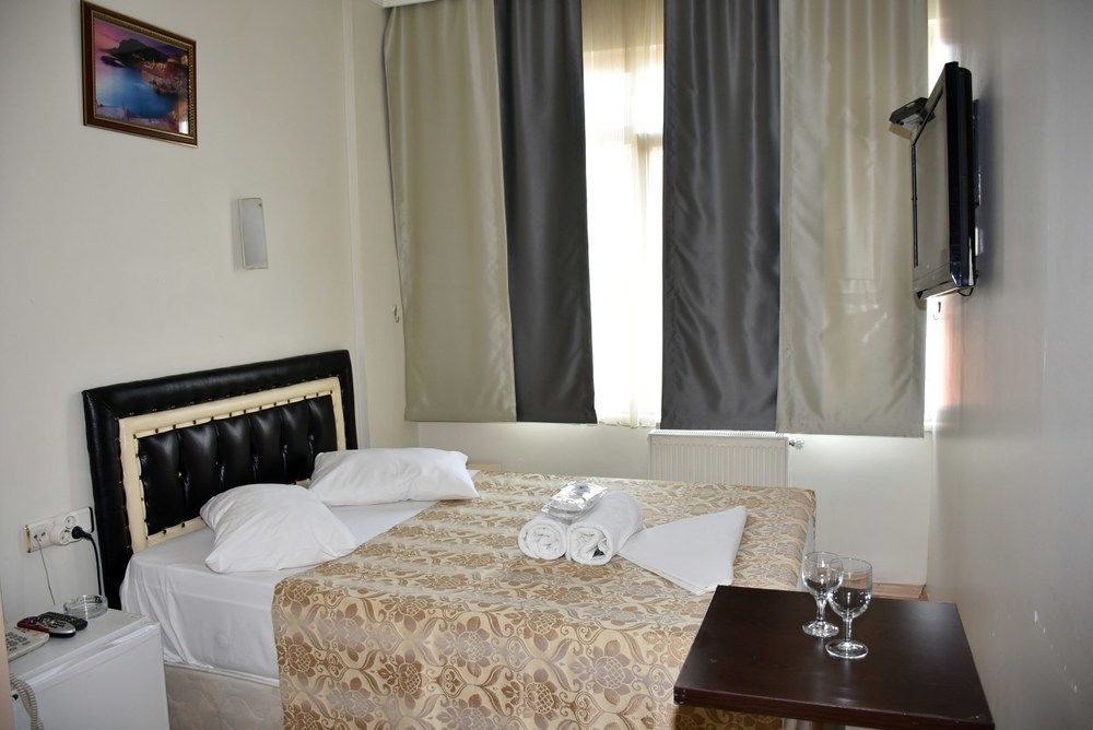 Beyaz Koesk Hotel Provincia di Provincia di Istanbul Esterno foto